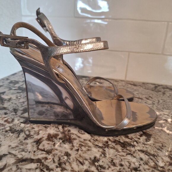 Gucci vintage silver wedge heel sandals size 7B - Picture 4 of 11